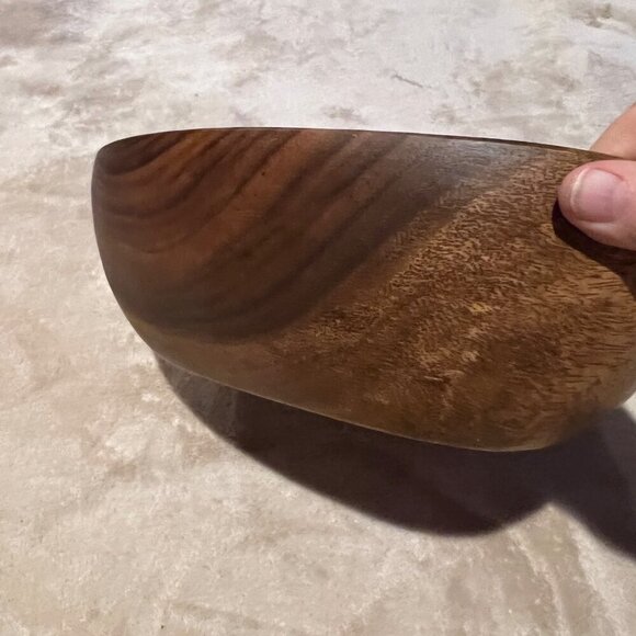 Wooden triangle shaped wooden bowl very MCM mid century style vibe - Picture 2 of 8